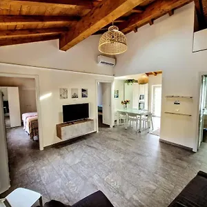 https://la-graziosa-5beds-full-air-condition-all-new.hotelitalianriviera.com