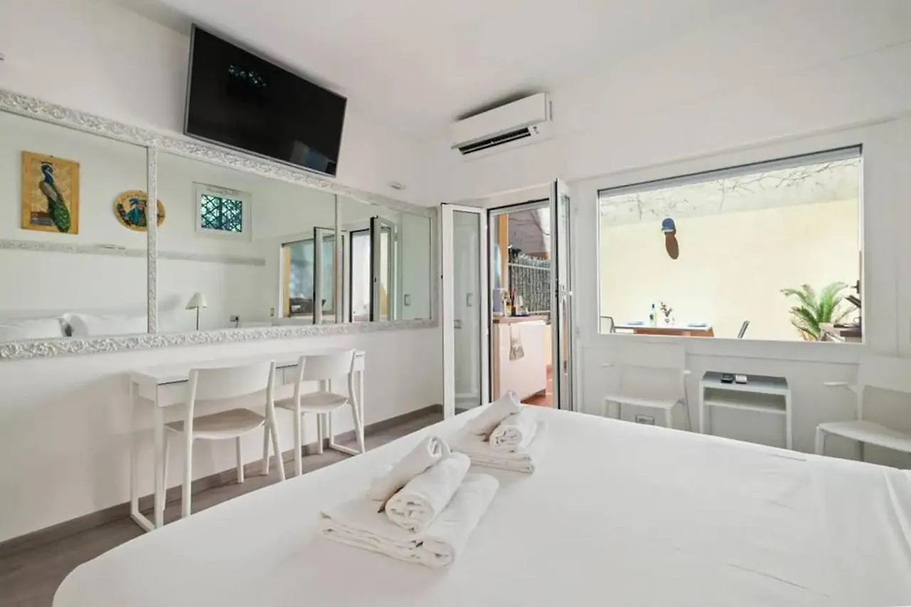 Hostme Flat Metro Spagna Roma Itália