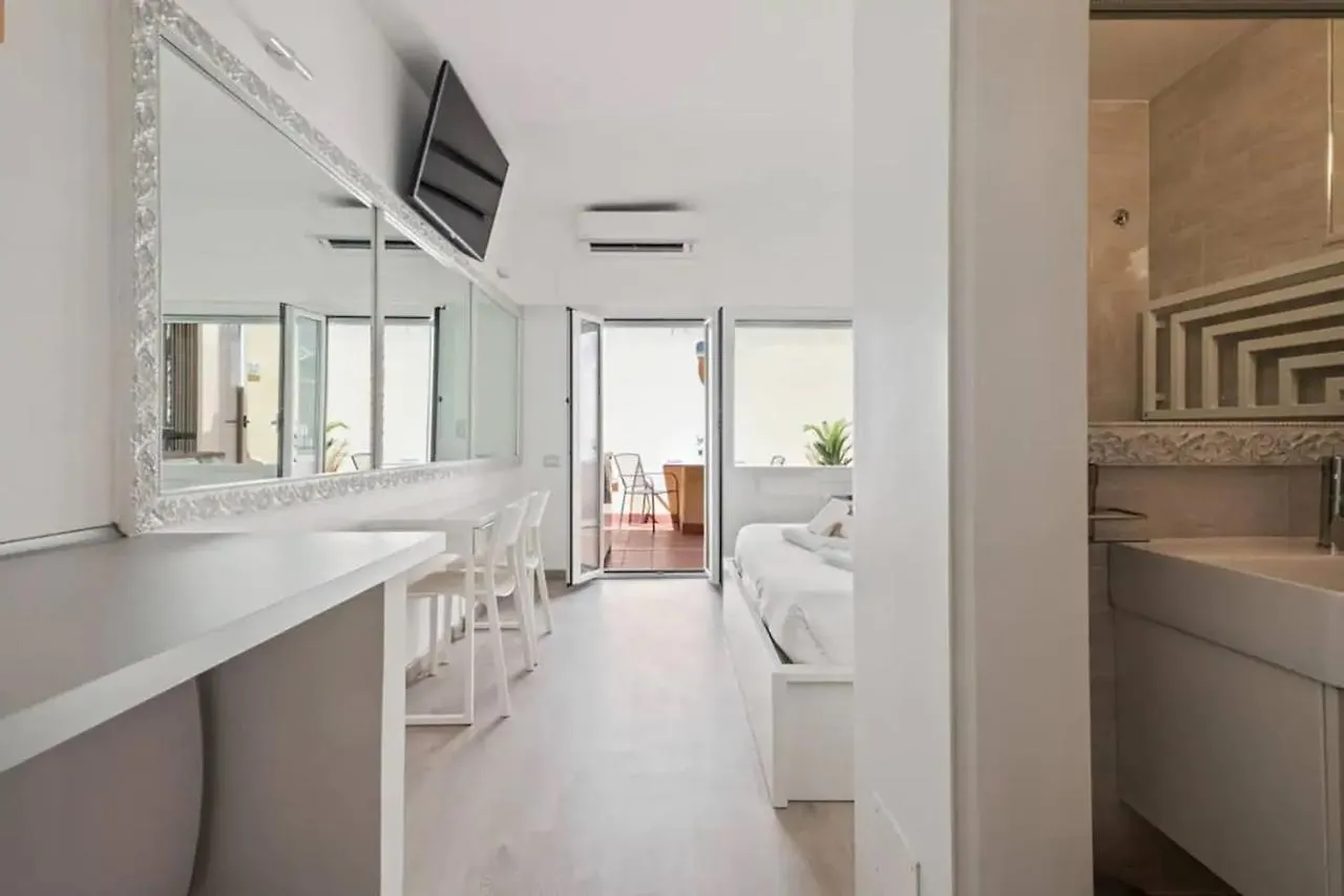 Hostme Flat Metro Spagna Roma